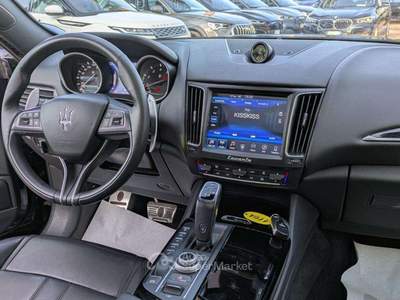 Maserati Levante V6 AWD 3.0d 349cv TETTO PANORAMICO NAVIGATORE Nero usata Roma