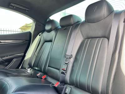 Maserati Ghibli 3.0 V6 275cv diesel AUTOMATICA ITALIANA Nero usata Pomigliano d'Arco