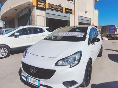 Opel Corsa in ottime condizioni Bianco usata Ceglie Messapica