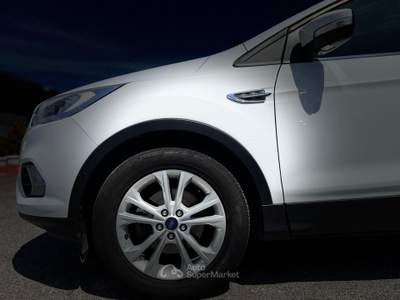 Ford Kuga 1.5 TDI 120 CV SeS 2WD Powershift Edition Bianco usata Fiumicino