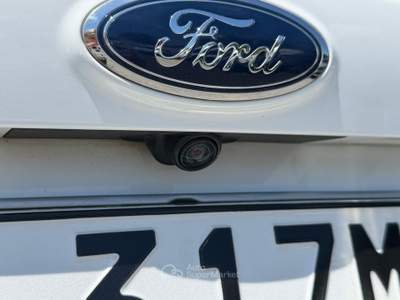 Ford Kuga 1.5 TDI 120 CV SeS 2WD Powershift Edition Bianco usata Fiumicino
