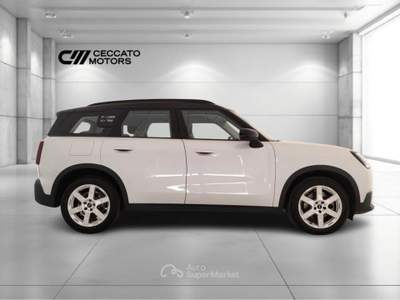 MINI Clubman 1.5 48V C Classic Steptronic Nero usata Padova