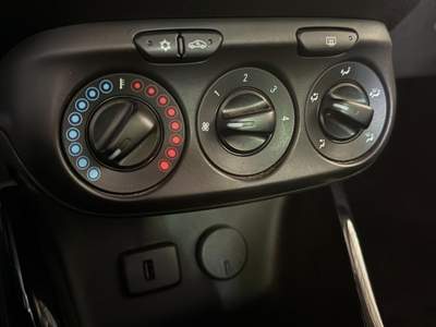 Opel Adam SLAM Grigio usata Cardito