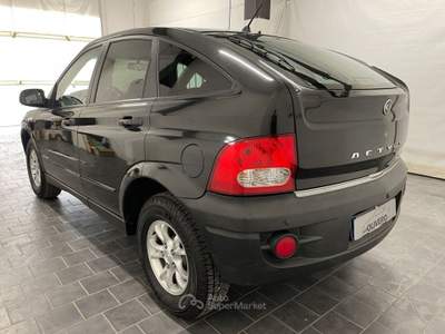SsangYong Actyon 2.0 XDi 4WD 141cv Premium-PELLE-RIDOTTE Nero usata Fossano