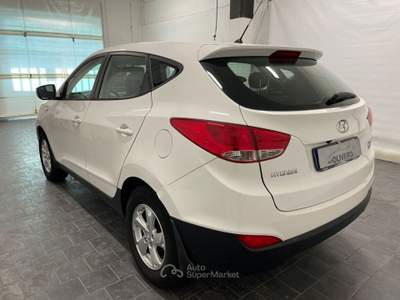 Hyundai ix35 1.7 CRDi 115CV 2WD Classic-FRIZIONENUOVA Bianco usata Fossano