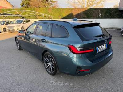 BMW Serie 3 318d d Touring Business Advantage aut. Full Verde usata Sabbioneta