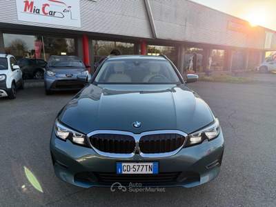 BMW Serie 3 318d d Touring Business Advantage aut. Full Verde usata Sabbioneta