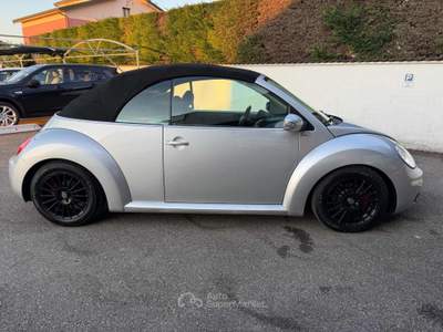 Volkswagen New Beetle 1.9 TDI 105CV Cabrio Argento usata Sabbioneta