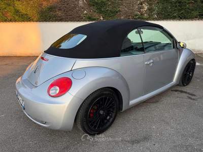 Volkswagen New Beetle 1.9 TDI 105CV Cabrio Argento usata Sabbioneta