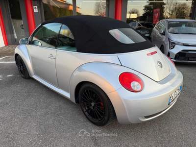 Volkswagen New Beetle 1.9 TDI 105CV Cabrio Argento usata Sabbioneta