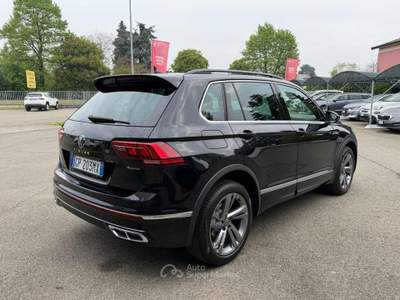 Volkswagen Tiguan 2.0 TDI 200 CV SCR DSG 4MOTION R-Line Nero usata Sabbioneta