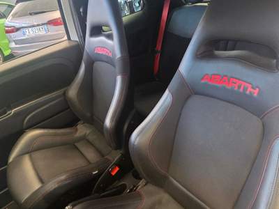 Abarth 595 auto full optional  scarichi akrapovic Bianco usata Cattolica