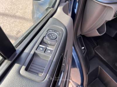 Ford Tourneo Custom ACTIVE 2.0 ECOBLUE 185CV AUT. PC Blu/Azzurro usata Levico Terme