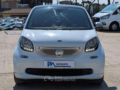 Smart ForTwo 1.0cc 71cv TETTO PANOR. APP GOOGLE CAMERA POST. Bianco usata Roma