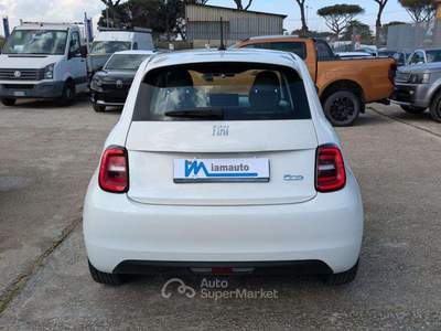 Fiat 500e * ZERO EMISSION*  43Kwh 118cv  AUTOMATICA NAVIG. Bianco usata Roma