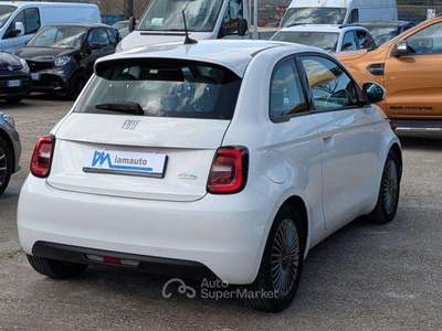 Fiat 500e * ZERO EMISSION*  43Kwh 118cv  AUTOMATICA NAVIG. Bianco usata Roma