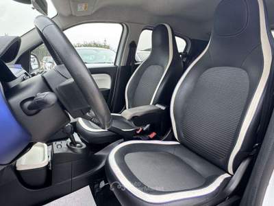Renault Twingo Autom 0.9cc 90cv Bianco usata Roma