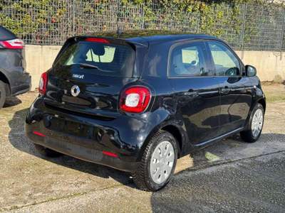 Smart ForFour 1.0 PASSION 70cv  Cambio Automatico Nero usata Roma