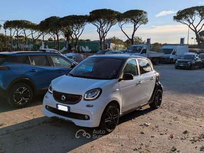 Smart ForFour TURBO 0.9cc 90cv CRUISE CONTROL CERCHI IN LEGA Bianco usata Roma