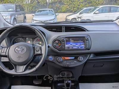 Toyota Yaris Hybrid Cool 1.5cc 73cv CAMERA POST. BLUETOOTH Bianco usata Roma