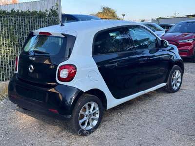 Smart ForFour 1.0cc 71cv CRUISE CONTROL CERCHI IN LEGA Nero usata Roma