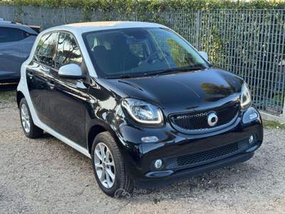 Smart ForFour 1.0cc 71cv CRUISE CONTROL CERCHI IN LEGA Nero usata Roma