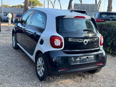 Smart ForFour 1.0cc 71cv CRUISE CONTROL CERCHI IN LEGA Nero usata Roma