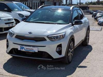Kia Stonic EcoGPL Urban 1.4cc 100cv CAMERA POST. NAVIGATORE Bianco usata Roma
