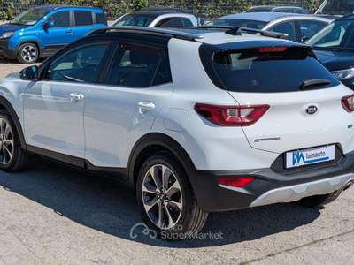 Kia Stonic EcoGPL Urban 1.4cc 100cv CAMERA POST. NAVIGATORE Bianco usata Roma