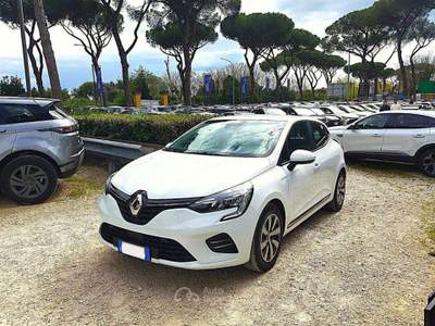 Renault Clio 1.6cc HYBRID E-TECH ZEN 140cv SAFETYPACK SENS PARK Bianco usata Roma