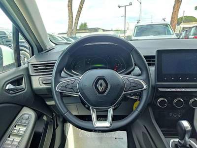 Renault Clio 1.6cc HYBRID E-TECH ZEN 140cv SAFETYPACK SENS PARK Bianco usata Roma