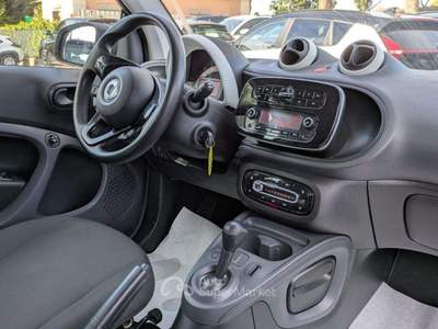 Smart ForTwo 1.0cc 71cv Bianco usata Roma