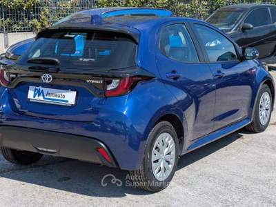 Toyota Yaris Business 1.5cc 92cv BRAKE ASSIST TELECAM. AUTOM. Blu/Azzurro usata Roma