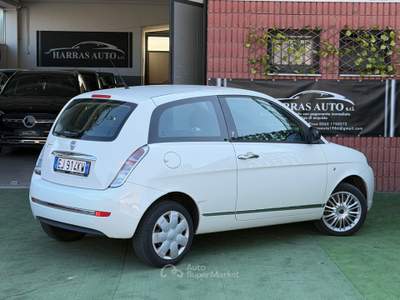 Lancia Ypsilon 75 CV Platino Bianco usata Fontanella