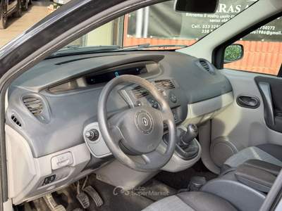 Renault Scénic Scenic Grand Scénic 1.6 16V Serie Speciale Exception Grigio usata Fontanella