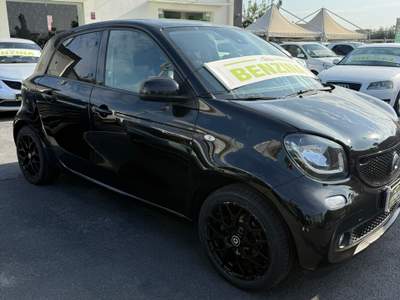 Smart ForFour Smart forfour 0.9 t Prime 90cv twinamic Nero usata Giugliano in Campania