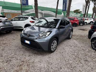 Toyota Aygo X 1.0cc 72cv BRAKE ASSIST TELECAM ANDROID/CARPLAY Grigio usata Roma