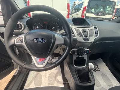 Ford Fiesta Ikon 1.4 TDCi 70CV 5 porte Bianco usata San Michele Salentino