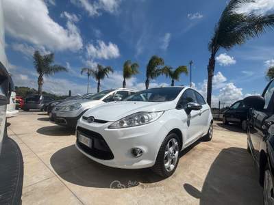 Ford Fiesta Ikon 1.4 TDCi 70CV 5 porte Bianco usata San Michele Salentino