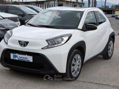 Toyota Aygo X Active 1.0cc 72cv AUTOMATICA IOS/ANDROID CRUISE Bianco usata Roma
