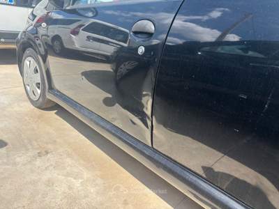 Toyota Aygo 5 porte Nero usata San Michele Salentino