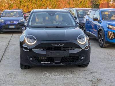 Fiat 600 HYBRID LA PRIMA DCT 6 1.2cc 100cv ASSIST FRENATA Nero usata Roma