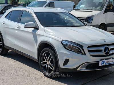 Mercedes-Benz GLA 1.6cc 156cv NAVIGATORE CAMERA POST. INT. PELLE Bianco usata Roma