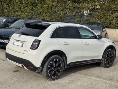 Fiat 600 HYBRID LA PRIMA DCT6 1.2cc 100cv 360° CAMERA Bianco usata Roma