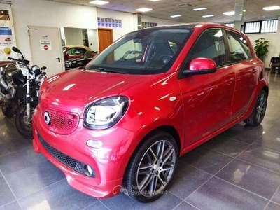 Smart ForFour 09cc BRABUS 109cv NAVI BLUETOOTH SENS PARK CERCHI Rosso usata Roma