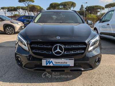 Mercedes-Benz GLA 200d Automatic 4Matic Executive 2.0cc 136cv Nero usata Roma