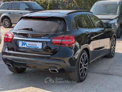 Mercedes-Benz GLA 200d Automatic 4Matic Executive 2.0cc 136cv Nero usata Roma