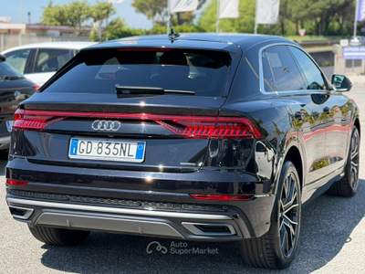 Audi Q8 45 TDI quattro tiptronic Sport Nero usata Fiumicino