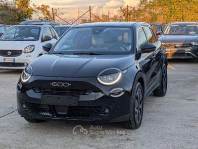 Fiat 600 HYBRID LA PRIMA 1.2cc 100cv CAMERA POST. NAVIG.. Nero usata Roma