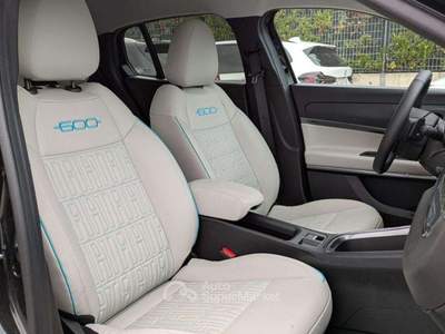 Fiat 600 HYBRID LA PRIMA DCT6 1.2cc 100cv SAFETYPACK Bianco usata Roma